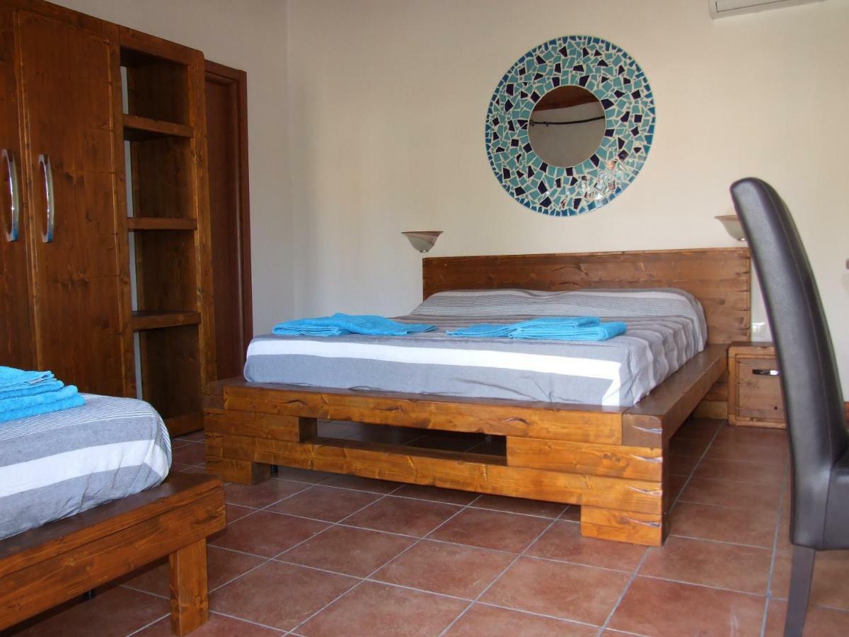Agriturismo Corallo Santa Maria la Palma Buitenkant foto